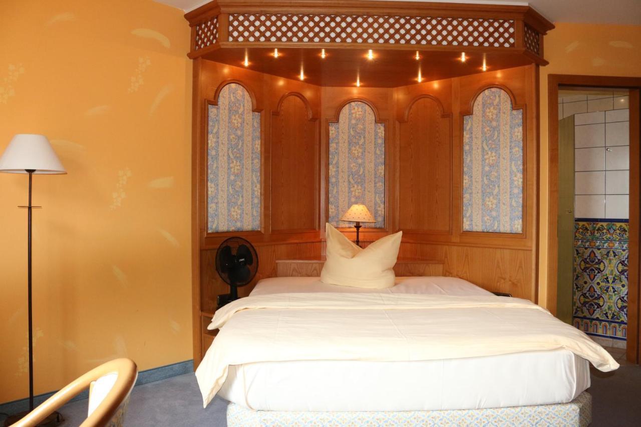 Gröditz Hotel Spanischer Hof מראה חיצוני תמונה