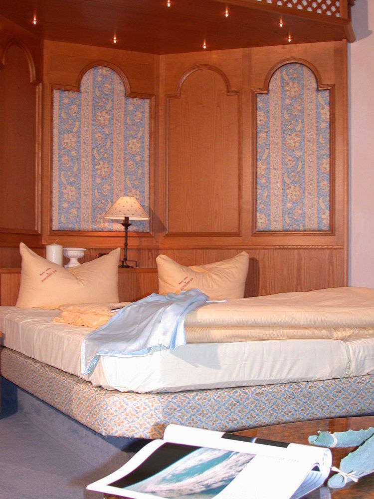 Gröditz Hotel Spanischer Hof מראה חיצוני תמונה