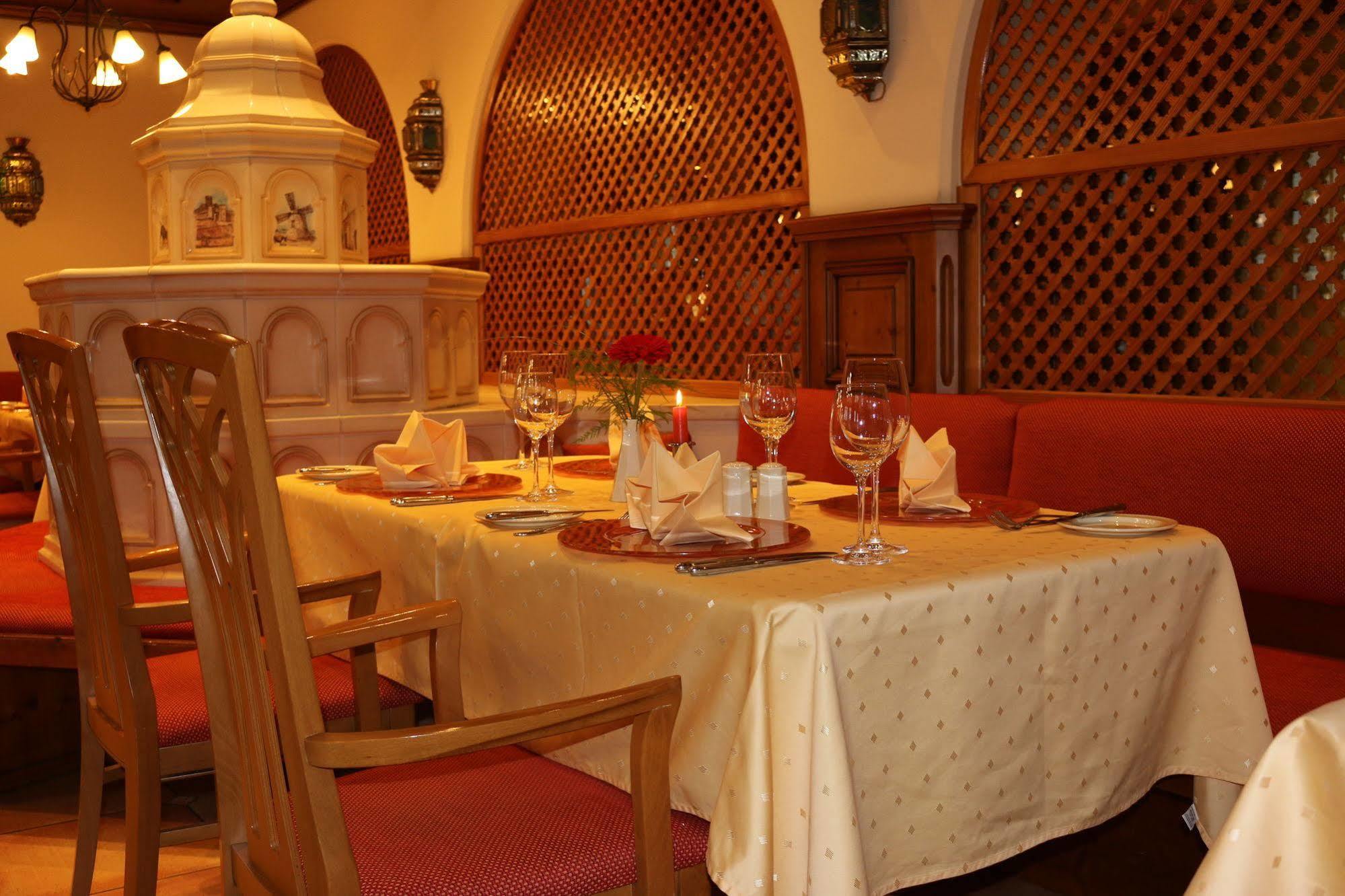 Gröditz Hotel Spanischer Hof מראה חיצוני תמונה