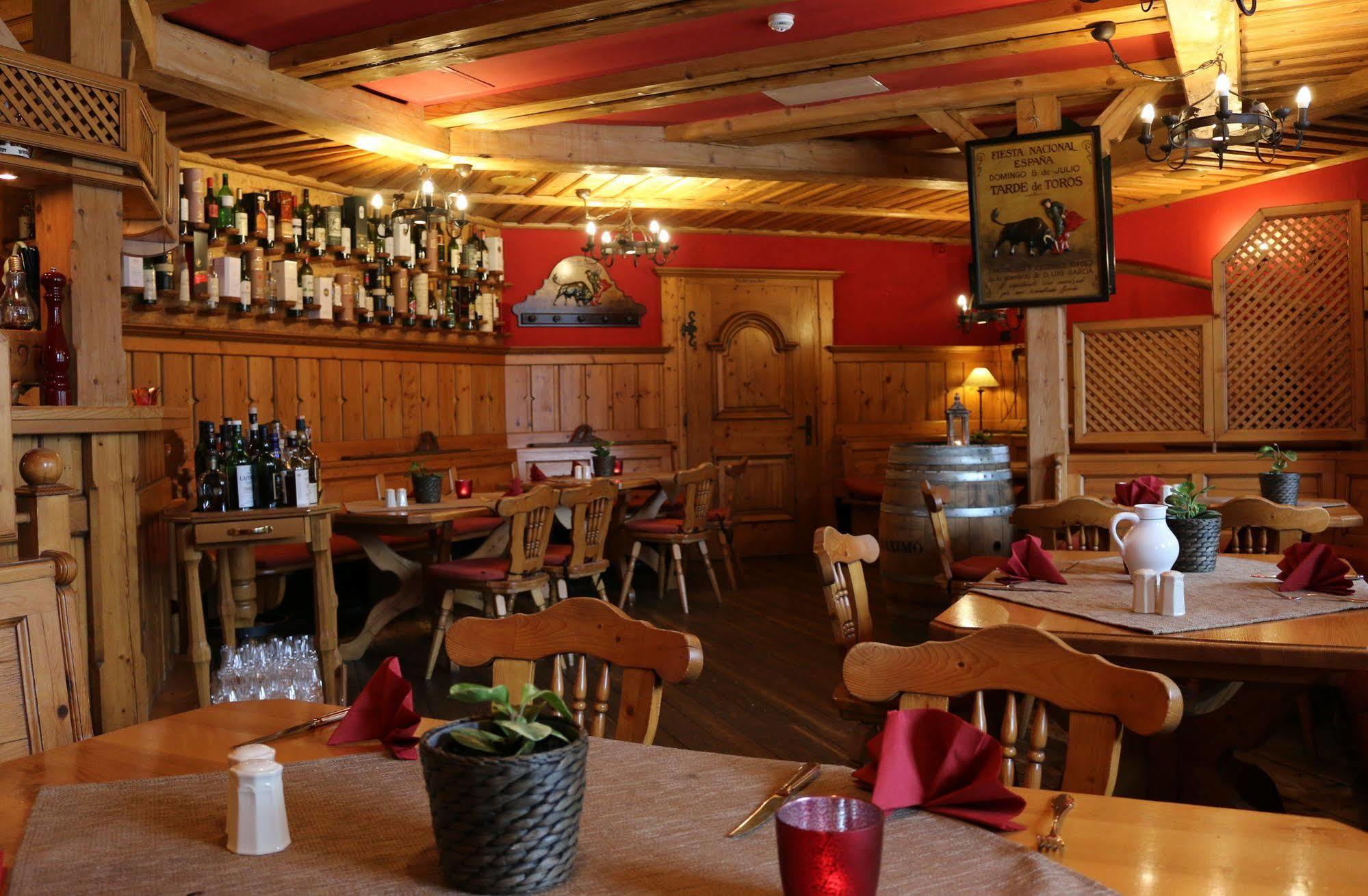 Gröditz Hotel Spanischer Hof מראה חיצוני תמונה