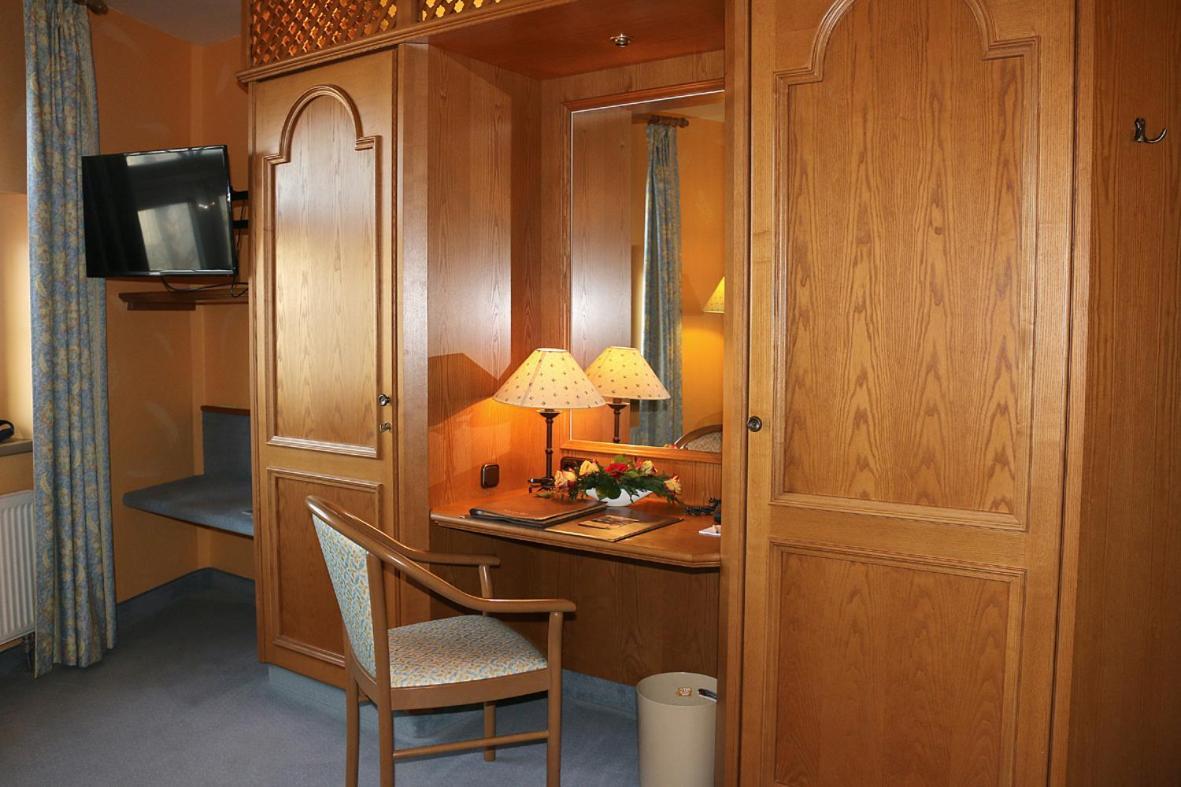Gröditz Hotel Spanischer Hof מראה חיצוני תמונה