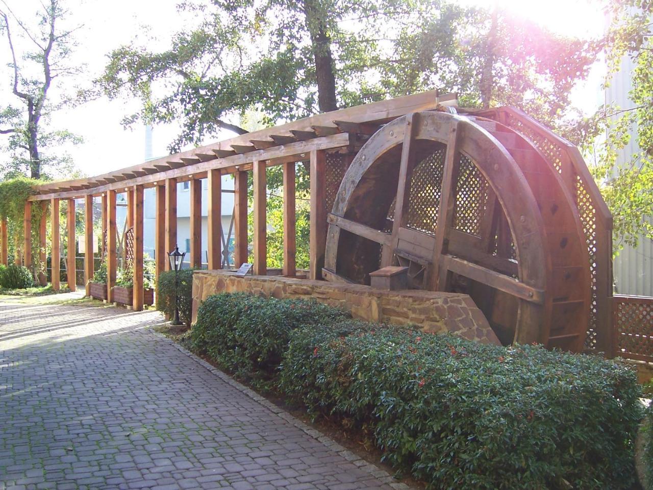 Gröditz Hotel Spanischer Hof מראה חיצוני תמונה