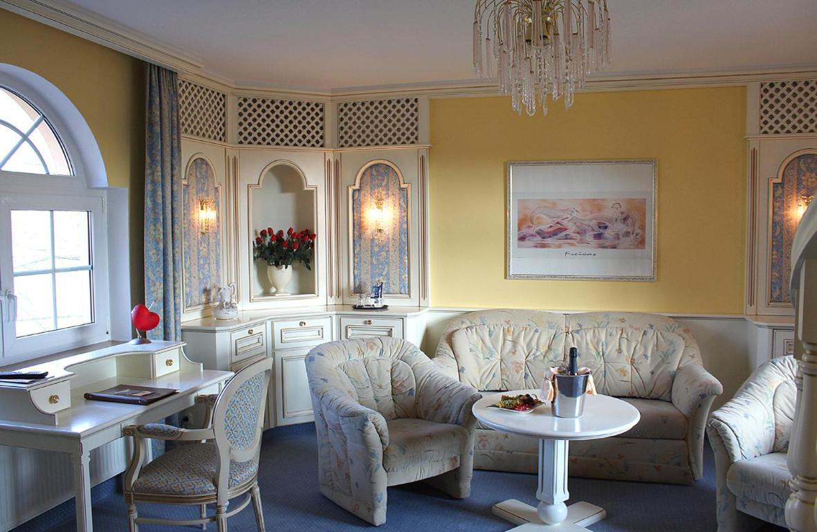 Gröditz Hotel Spanischer Hof מראה חיצוני תמונה
