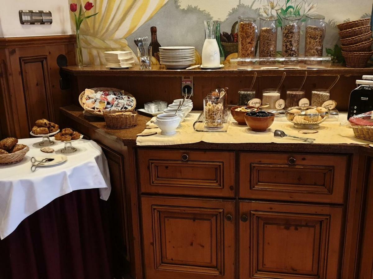 Gröditz Hotel Spanischer Hof מראה חיצוני תמונה